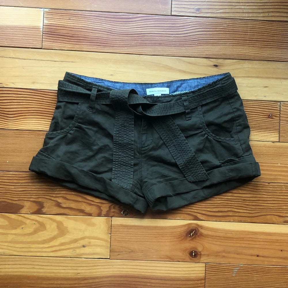 Banana Republic green cargo shorts